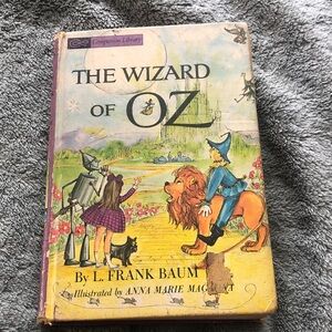 The Wizard of Oz Illustrated Hardcover - Dorothy & Friends Artwork used vintage